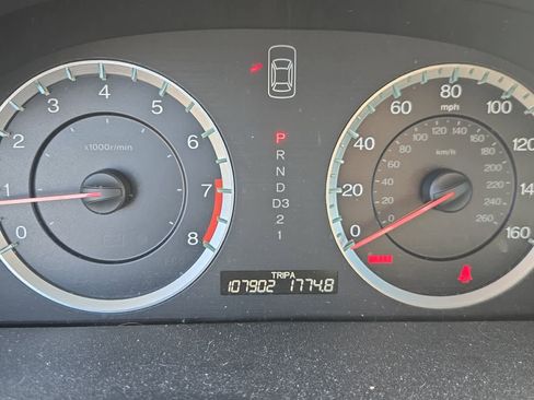 Used 2012 Honda Accord LX image 9