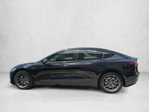 Used 2021 Tesla Model 3 Standard Range Plus RWD image 8