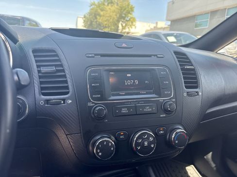 Used 2016 Kia Forte SX FWD image 14