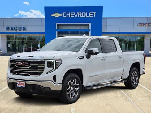 New 2026 GMC Sierra 1500 SLT AWD/4WD image 1
