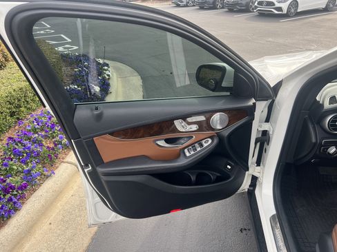 Used 2017 Mercedes-Benz GLC 300 300 image 14