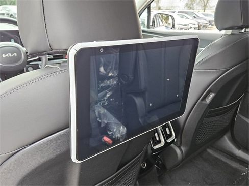 New 2025 Kia Sorento SX image 6