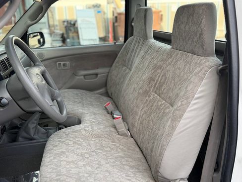 Used 2004 Toyota Tacoma 2WD Regular Cab image 8