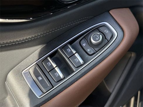 Certified 2025 Subaru Outback Touring XT w/ Popular Package #2 image 16