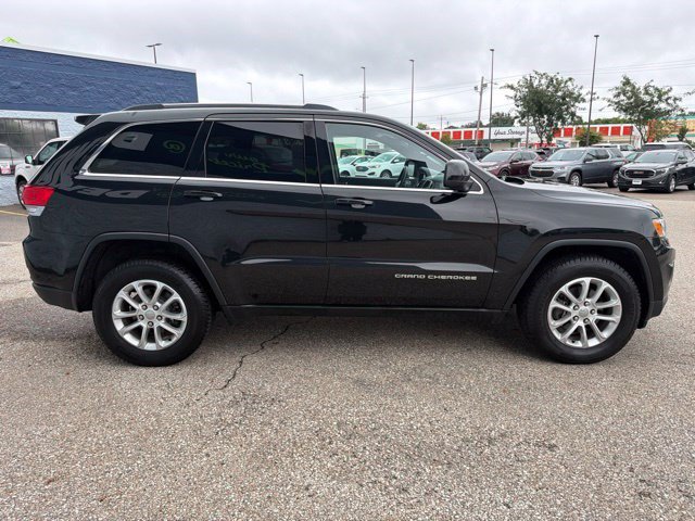 Used 2014 Jeep Grand Cherokee Laredo w/ 18" Wheel & 8.4" Radio Group AWD/4WD image 6