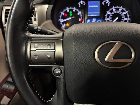 Used 2018 Lexus GX 460 Premium w/ Premium Package AWD/4WD image 25