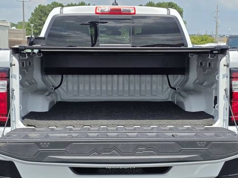 Used 2024 GMC Canyon AT4 AWD/4WD image 29