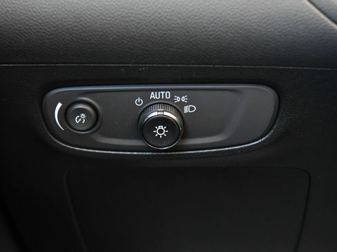 Used 2024 Buick Encore GX Sport Touring w/ Comfort Package image 31