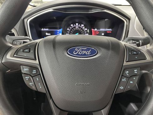 Used 2020 Ford Fusion SE AWD/4WD image 13