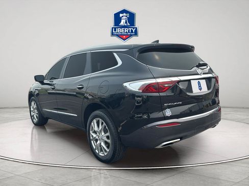 Used 2023 Buick Enclave Premium w/ Experience Buick Package FWD image 7