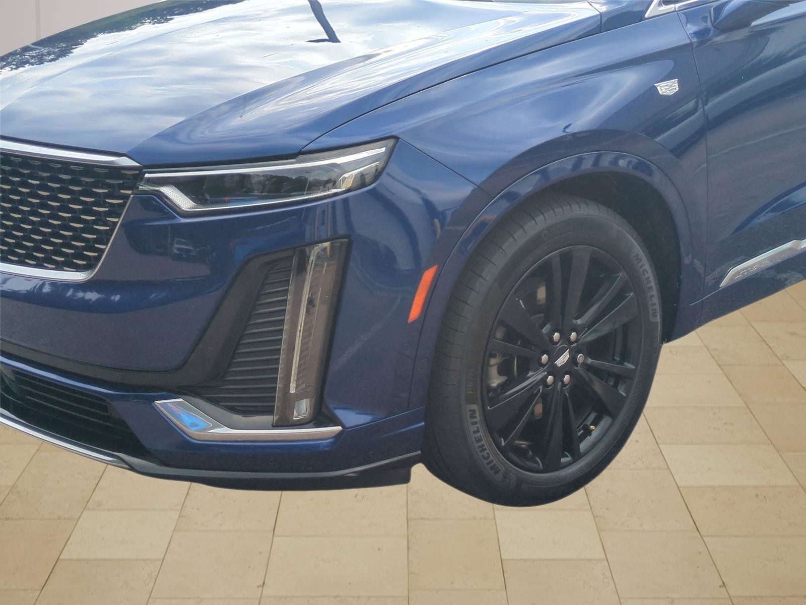 Used 2023 Cadillac XT6 Premium Luxury w/ Platinum Package AWD/4WD image 15