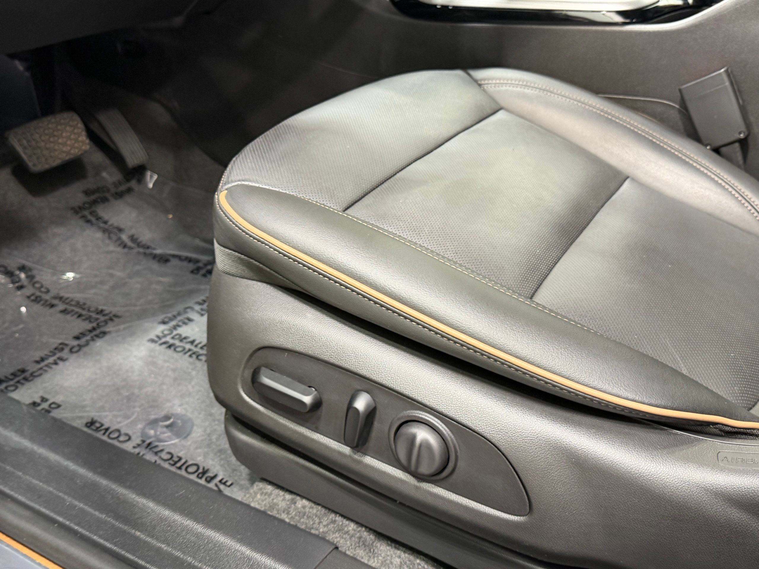 Used 2025 Buick Envista Avenir FWD image 42
