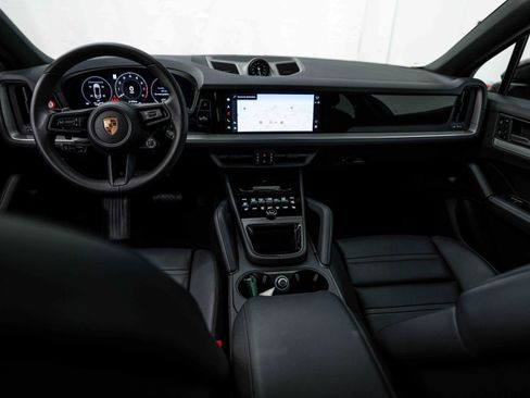 Certified 2026 Porsche Cayenne Coupe AWD/4WD image 22