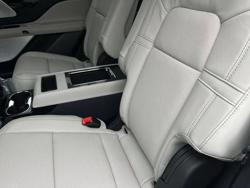 New 2026 Lincoln Aviator Reserve AWD/4WD image 22
