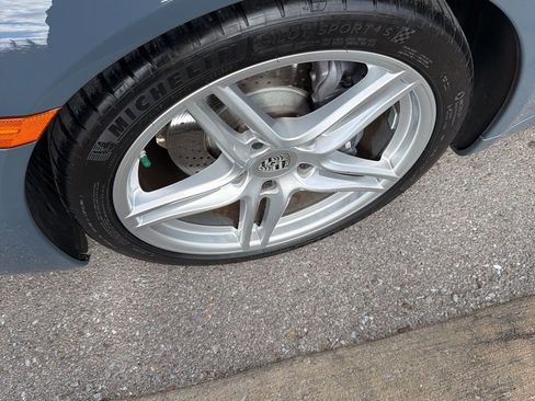 Used 2017 Porsche 911 Carrera image 9