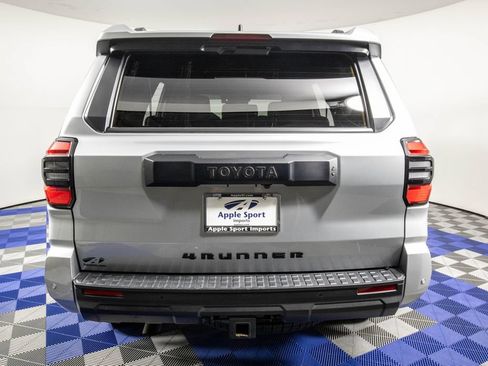 Used 2025 Toyota 4Runner TRD Off-Road AWD/4WD image 6