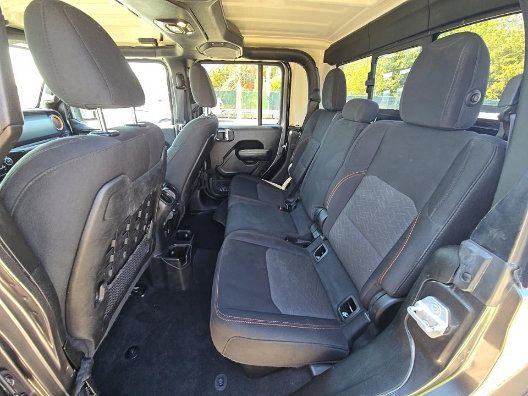 Used 2022 Jeep Gladiator Mojave w/ LED Lighting Group AWD/4WD image 15