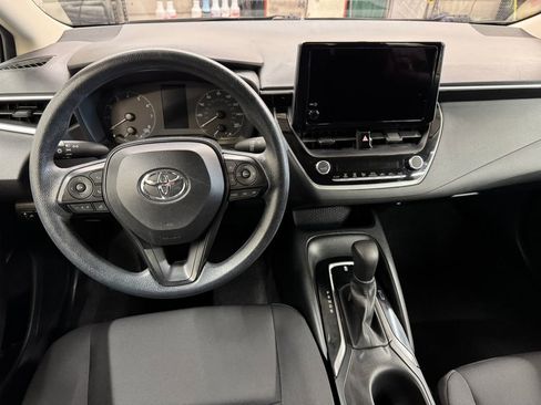 Used 2024 Toyota Corolla LE FWD image 18