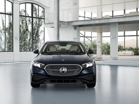 New 2026 Mercedes-Benz E 350 4MATIC Sedan image 7