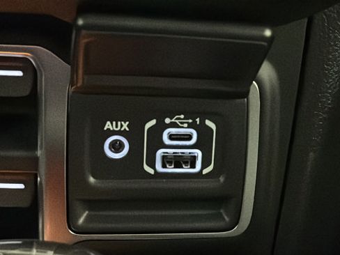 New 2026 Jeep Gladiator Sport AWD/4WD image 29