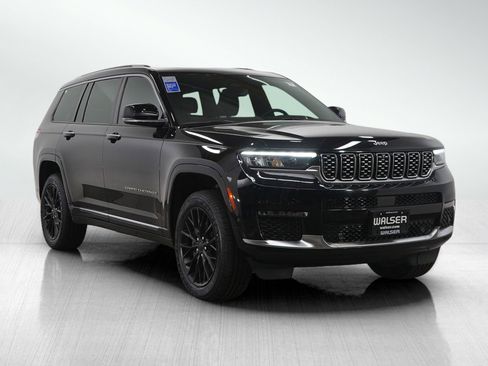 Used 2023 Jeep Grand Cherokee L Summit w/ Advanced Protech Group IV image 7