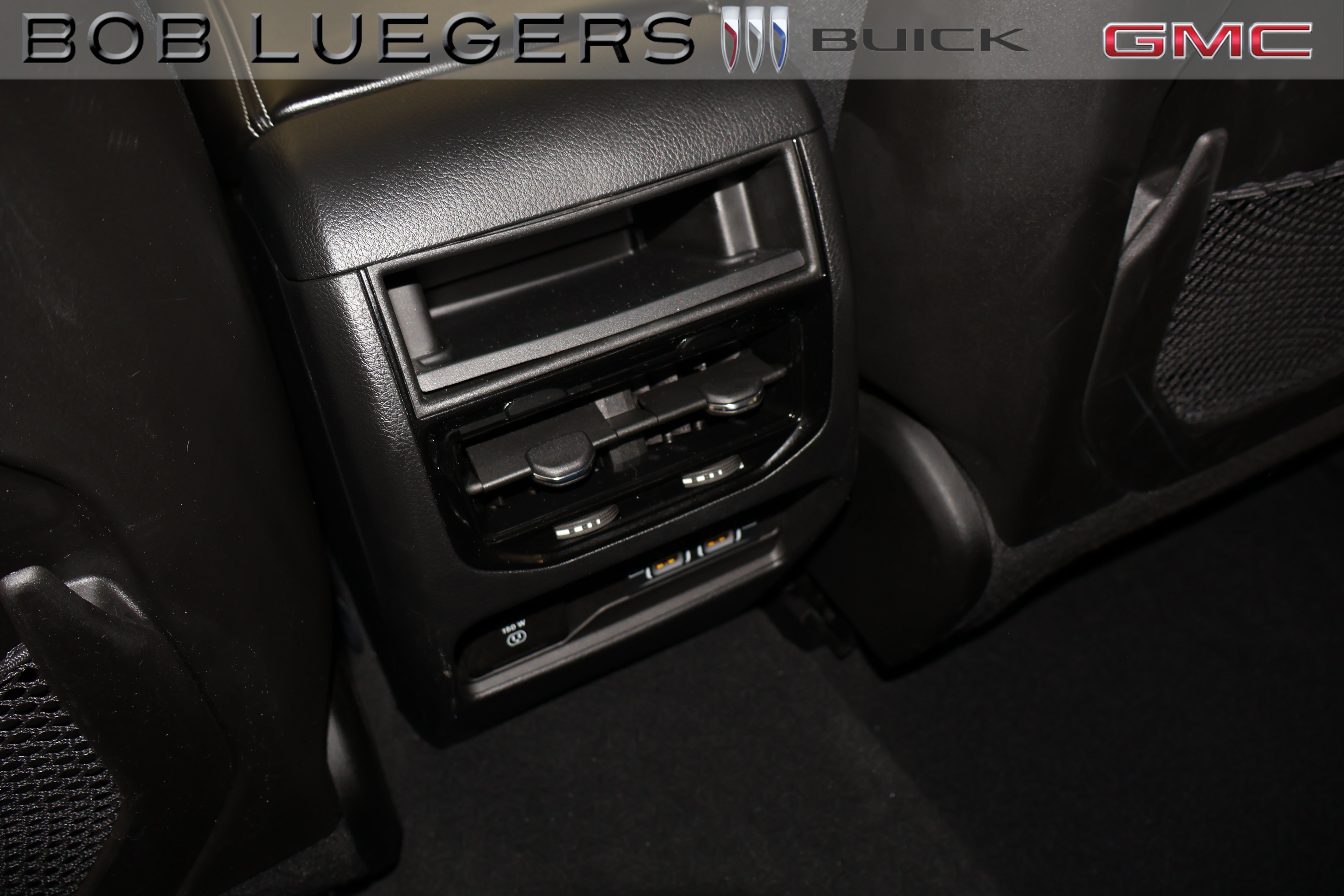 Used 2023 Jeep Grand Cherokee Altitude AWD/4WD image 13