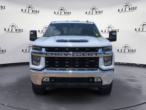 Used 2021 Chevrolet Silverado 2500 LT w/ Convenience Package AWD/4WD image 2