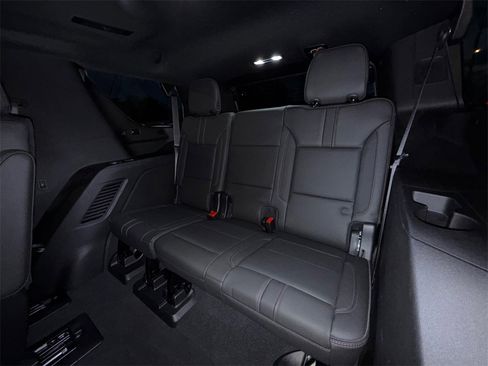 Used 2021 Chevrolet Tahoe RST w/ Luxury Package image 24