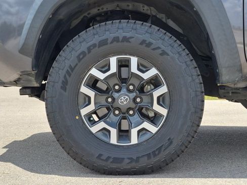 Used 2023 Toyota Tacoma TRD Off-Road AWD/4WD image 24