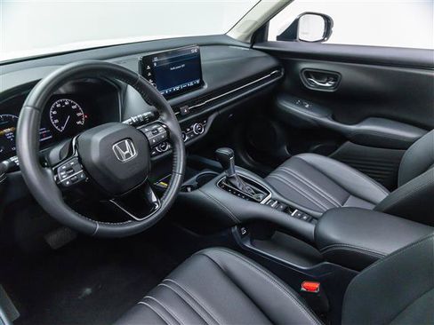 Used 2023 Honda HR-V EX-L image 17