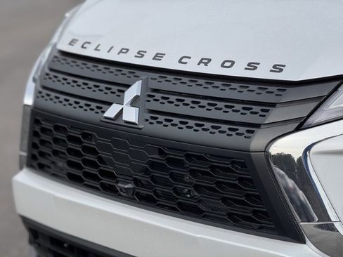 New 2026 Mitsubishi Eclipse Cross LE image 5