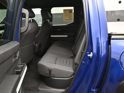 Certified 2024 Toyota Tacoma TRD Off-Road AWD/4WD image 27
