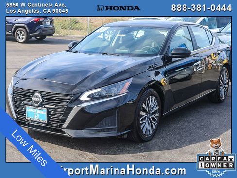 Used 2025 Nissan Altima 2.5 SV image 5