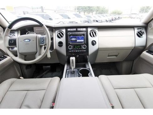 Used 2014 Ford Expedition Limited w/ Equipment Group 301A RWD image 8