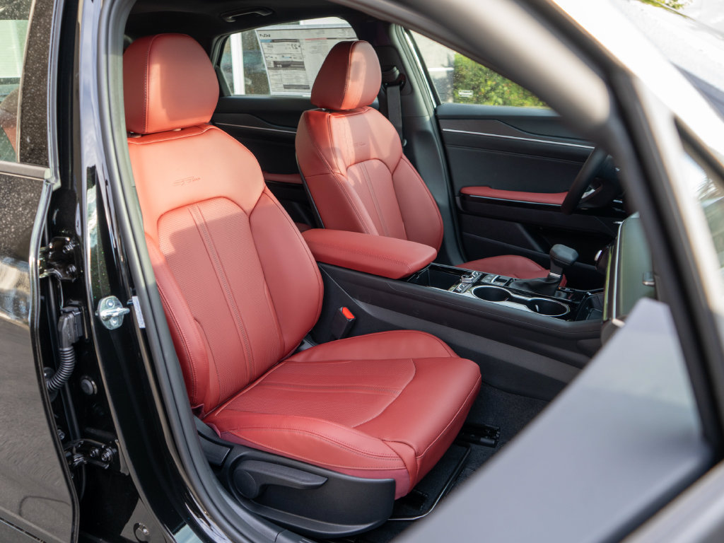 New 2027 Kia K5 GT-Line AWD/4WD image 9