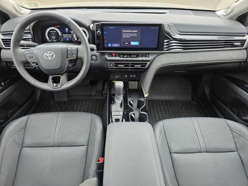 Certified 2025 Toyota Camry XLE image 19