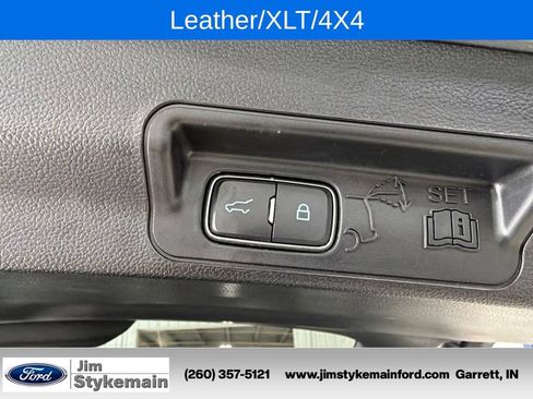 Used 2023 Ford Explorer XLT w/ XLT Sport Appearance Package AWD/4WD image 36