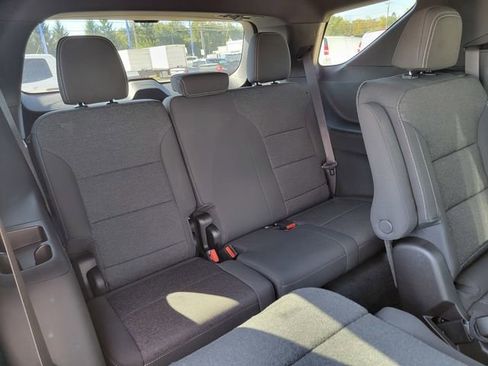 New 2026 Chevrolet Traverse LT w/ Sun and Wheel Package image 16