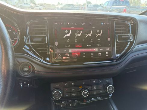 Used 2023 Dodge Durango GT image 17