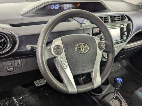 Used 2016 Toyota Prius C Two image 22