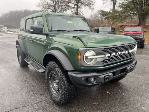 New 2025 Ford Bronco Badlands image 11