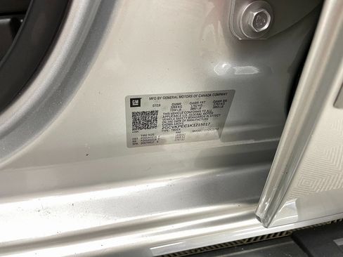 Certified 2019 Chevrolet Silverado 1500 LT w/ All Star Edition image 36