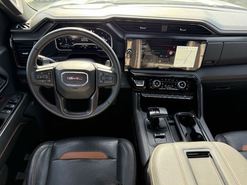 Used 2022 GMC Sierra 1500 AT4 w/ AT4 Premium Package image 14