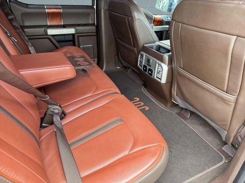Used 2018 Ford F150 King Ranch w/ Equipment Group 601A Luxury AWD/4WD image 29