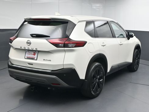 Certified 2023 Nissan Rogue SV image 8