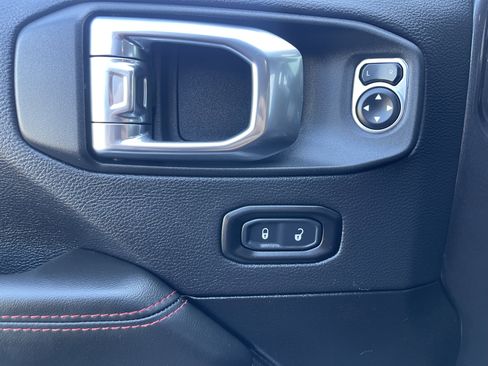 New 2026 Jeep Wrangler Unlimited Rubicon image 17