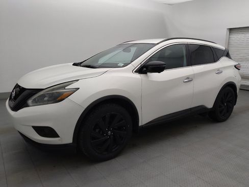 Used 2018 Nissan Murano SL w/ Midnight Edition Package image 2