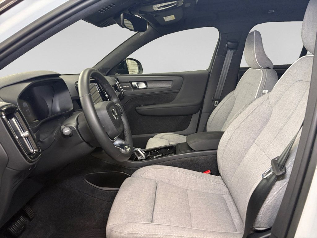 Used 2023 Volvo XC40 Recharge Ultimate w/ Protection Package Premier AWD/4WD image 18
