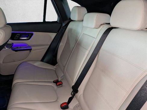 New 2026 Mercedes-Benz GLC 300 image 18