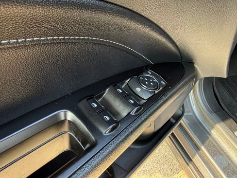 Used 2019 Ford Fusion Titanium FWD image 19